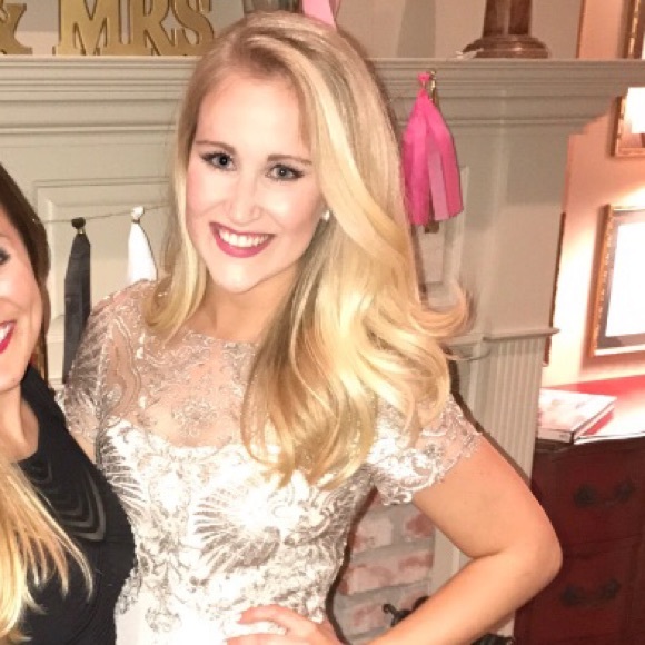 Meet your Posher, Erica - Picture 1 of 1